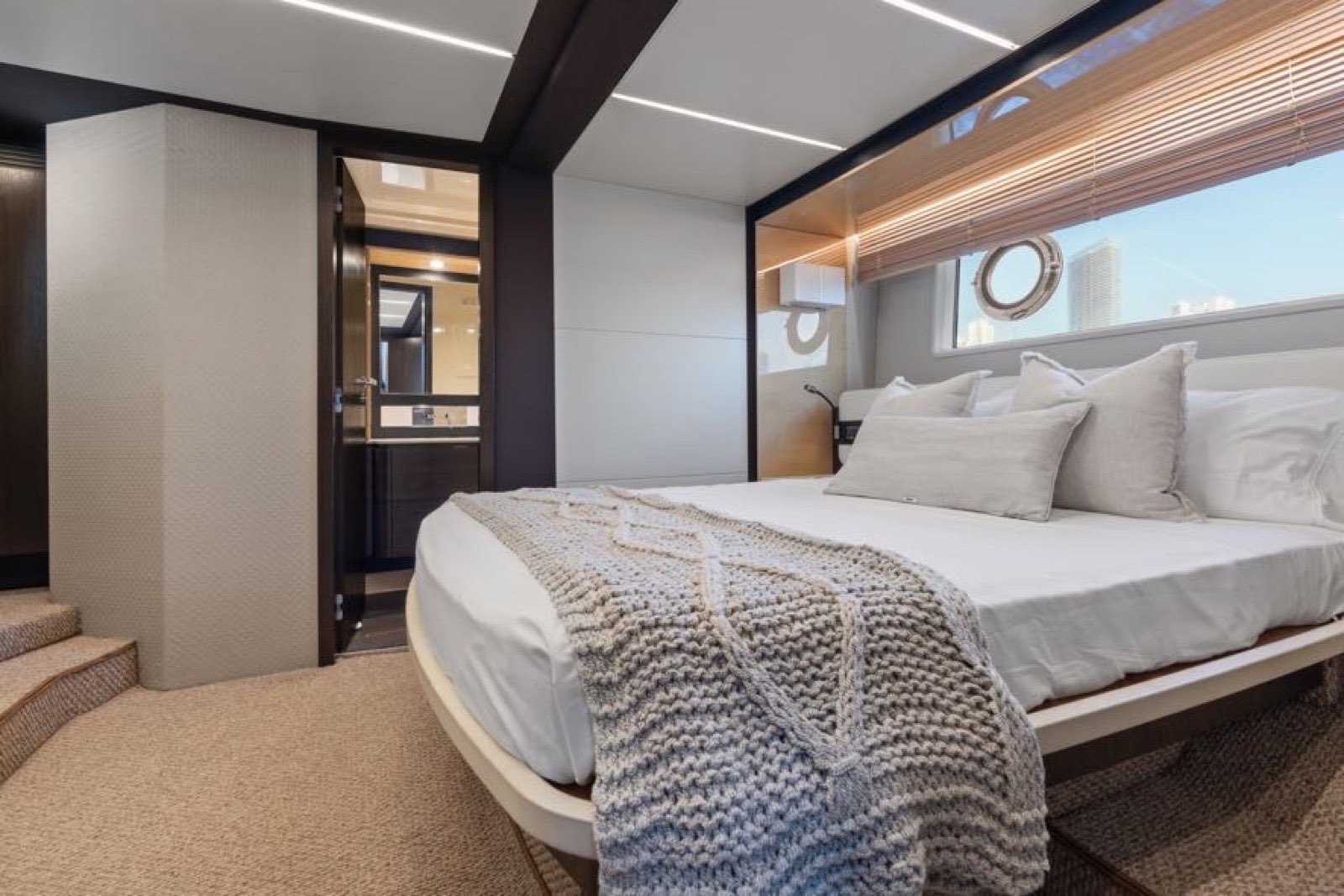 Azimut 68 "Paragon", photo 4 of 30