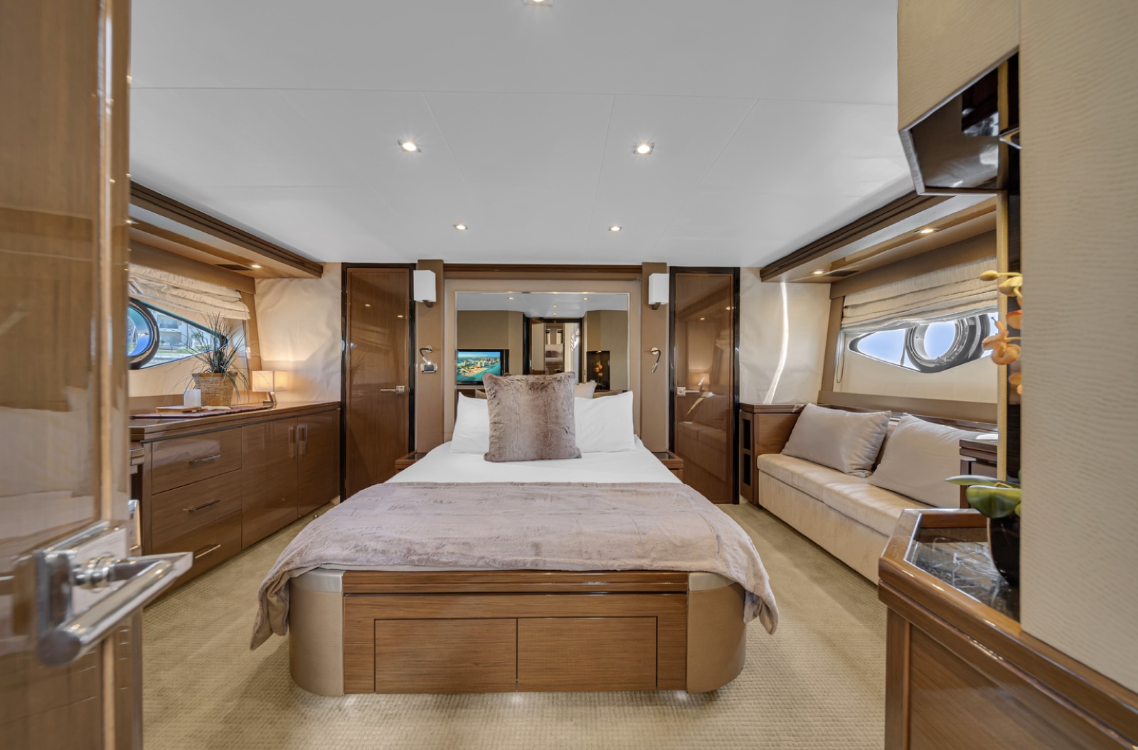 Marquis 66 "Hassle Free", photo 14 of 24